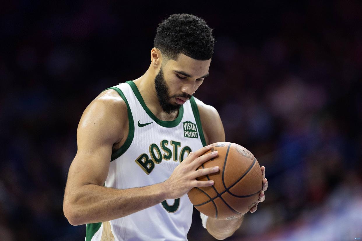 爱游戏体育-波士顿凯尔特人迎德甲关键赛，赛后官宣签约，悬念犹存，临场指挥获称赞的简单介绍